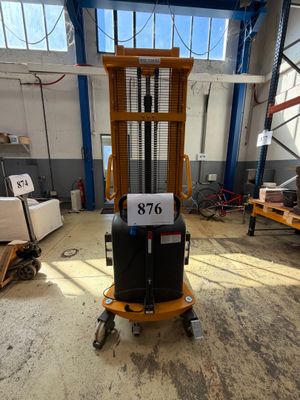 a picture of a forklift in a warehouse