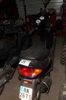 (A vendre pour pièces) 1 SCOOTER PEUGEOT SV 125 (photo 3)