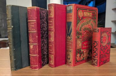 JULES VERNE (1828-1905) Réunion de 5 ouvrages dont : - Vingt…