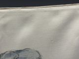 un dessin représentant un éléphant sur un sac en toile