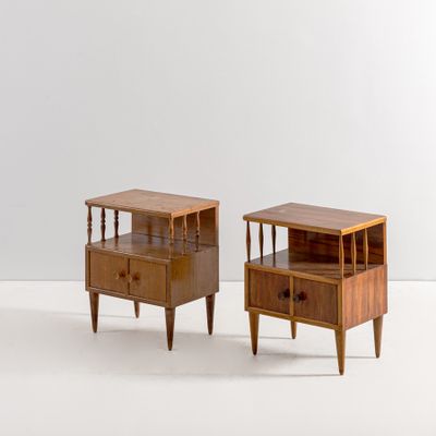 paire de tables de chevet du milieu du siècle, avec tiroirs