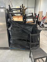 Lot de chaises, environ 10, en l'état (photo 3)