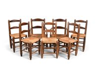 FAUTEUILS (paire de) et suite de cinq CHAISES paillées assor…