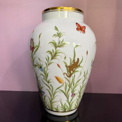 Vase en porcelaine TIFFANY & CO Collection Jardin privé, pei…