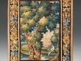une image d'une tapisserie accrochée au mur d'une pièce