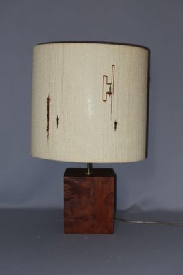 Lampe cube bois noueux avec bel abat-jour (ht.