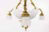 Lustre à trois branches, style Louis XV, en bronze doré et v… (photo 5)