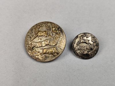deux pièces d'or représentant un lion au recto et un lion au verso