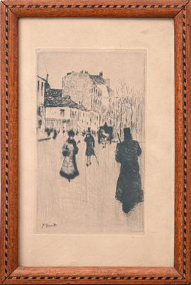 une vieille photo montrant des gens marchant dans une rue en ville