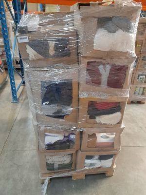 Lot DE Solderie Dont Nombreux Plaids + Quelques Packs Couver…