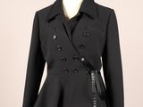 une veste noire sur un mannequin mannequin mannequin mannequin mannequin mannequin mannequin mannequin mannequin mannequin