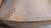 Paire de fauteuils Club en cuir couleur caramel ou havane. (photo 5)