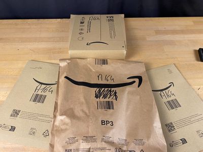 Lot de 4 colis Mystère (Retour Amazon,NPAI ,Adresse incomplè…