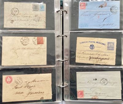 de nombreux types d'enveloppes différents dans un classeur
