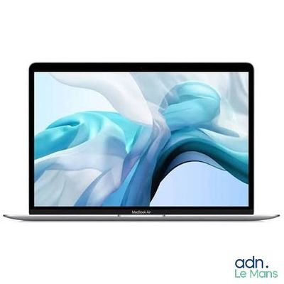 un ordinateur portable MacBook Air d'Apple avec un écran bleu et un fond blanc