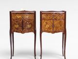 paire de commodes en marqueterie de style Louis XV
