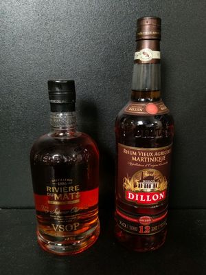 Lot de 2 bouteilles de Rhum : Rivière du Mat VSOP et Dillon … - Photo 1