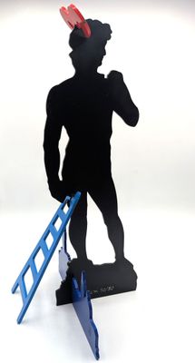 la silhouette d'un homme tenant une échelle et une batte de baseball