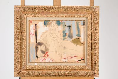 une photo d'un tableau représentant une femme nue sur un chevalet