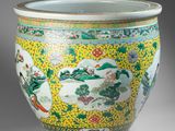 an image of a vase with flowers and birds painted on it