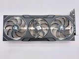 the graphics card has three fan blades on top of it