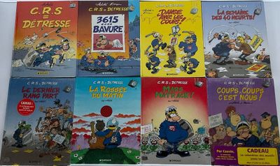 beaucoup de livres pour enfants qui se trouvent sur la table