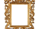 un cadre doré ouvragé sur fond blanc, avec un fond blanc