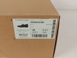 the box is empty and ready to be packed with the shoes