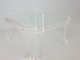 table basse rectangulaire en acrylique transparent, avec des pieds en acrylique et un plateau en verre