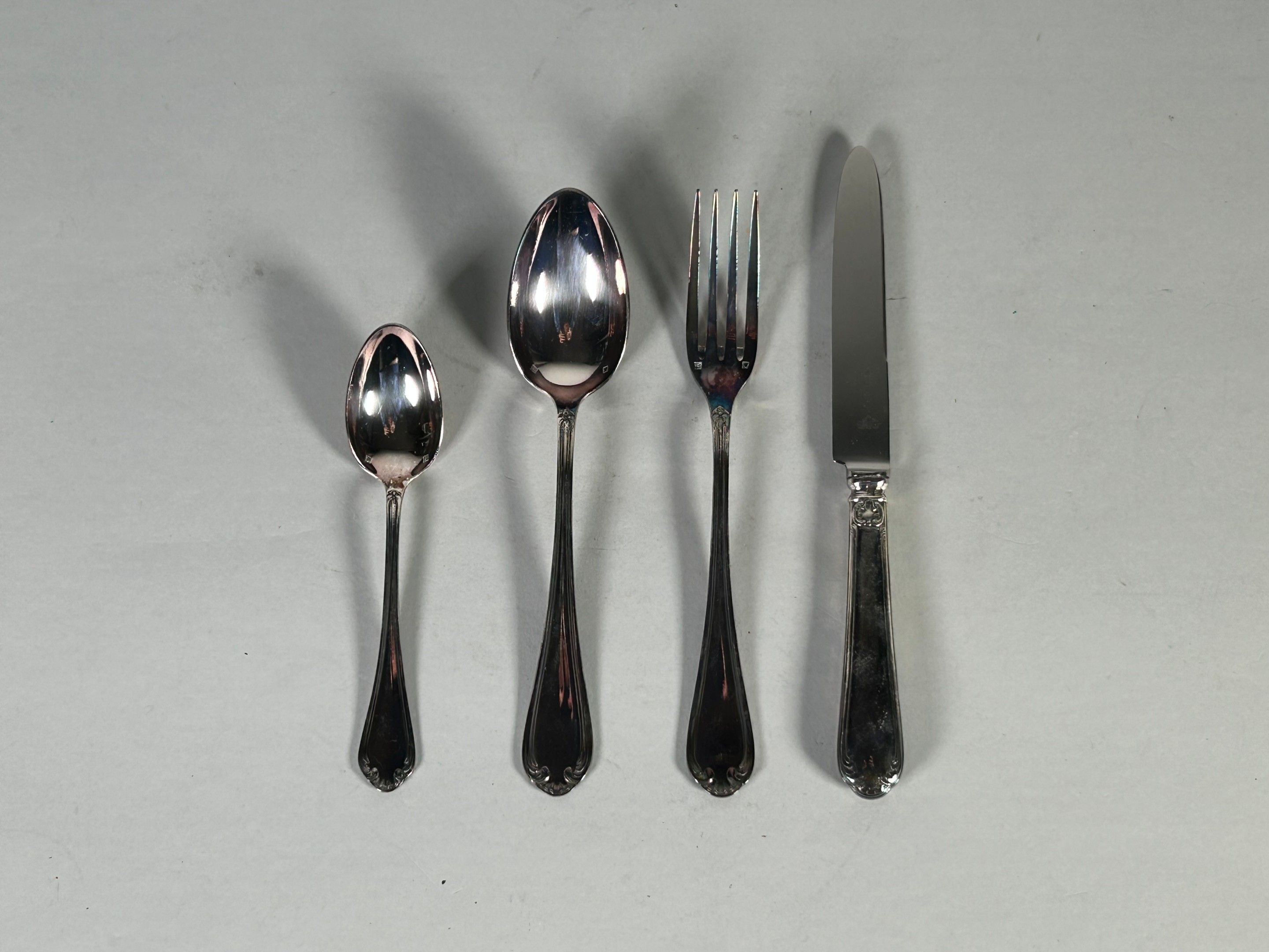 Objets d'art & Curiosités