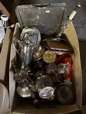 Lot de métal argenté comprenant couverts, plateau, élements … - Photo 1