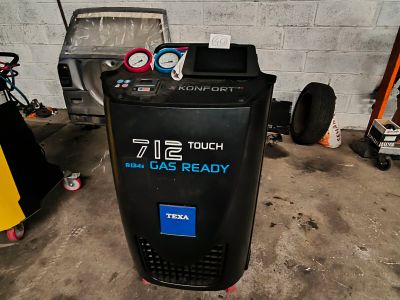 an image of a machine that is in a garage