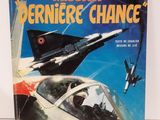 la couverture d'un livre sur laquelle figure l'image d'un avion de chasse en vol