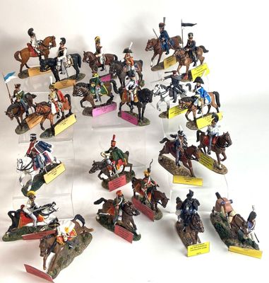 un grand nombre de figurines de différents types et tailles