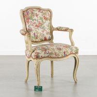Jean Delion (actif entre 1725 et 1750) : un fauteuil cabriol… (photo 2)