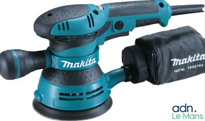 La ponceuse orbitale Makitka est un excellent outil pour le ponçage et le polissage