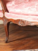 DUCHESSE en hêtre mouluré et sculpté à décor de fleurettes e… (photo 6)