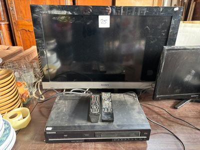 Ecran plat SONY BRAVIA 80 cm avec un lecteur DVD SAMSUMG et deux téléc - Photo 1