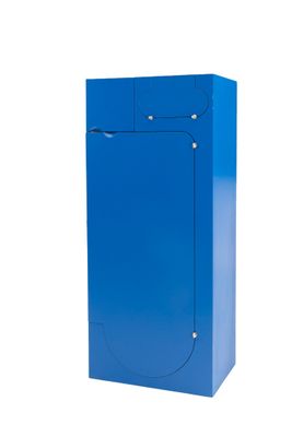 La boîte bleue est ouverte et prête à servir d'armoire à pharmacie.