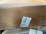 a box that is sitting on top of a pallet
