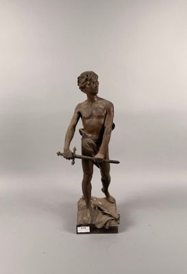 Raoul LARCHE, Jeune guerrier, sujet en bronze à patine brune…