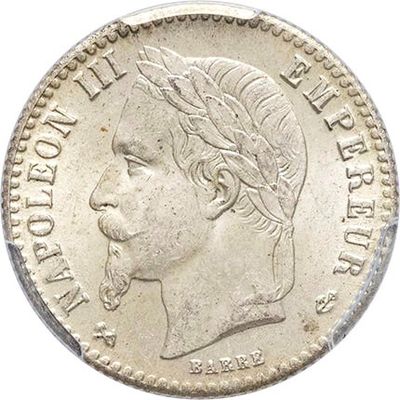 une pièce d'argent portant une tête de femme