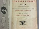un livre ouvert avec la photo d'un homme et d'une femme