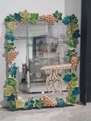 Miroir rectangulaire. Travail moderne.