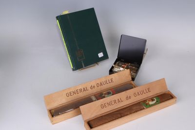 Petit lot de bagues de cigare On y joint 2 cigares Général D…