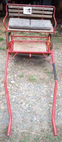 Voiture 2 roues/GIG 2 places poneys. Largeur de voie 118 cm. Tail...