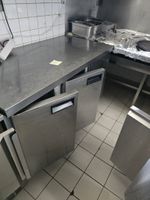 2 tours réfrigérés positifs à deux portes sans marque appare…