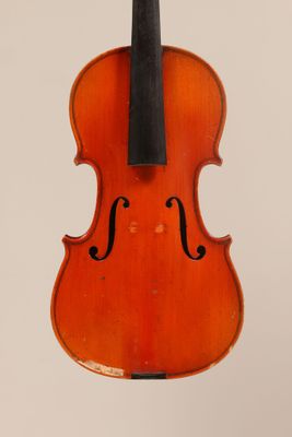 Violon 3/4 ; portant étiquette copie de Stradivarius.