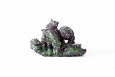 Sculpture dans le goût de FABERGE en tourmaline verte pastèq…