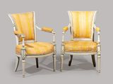 paire de fauteuils peints de style louis xvi